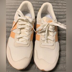 New Balance 237 Retro Sneakers , size 8 womens , white, orange/peach, yellow,